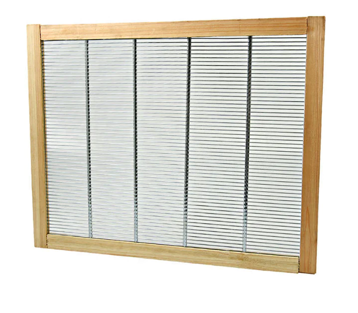 Timeber Bound Queen Excluder - Image 4