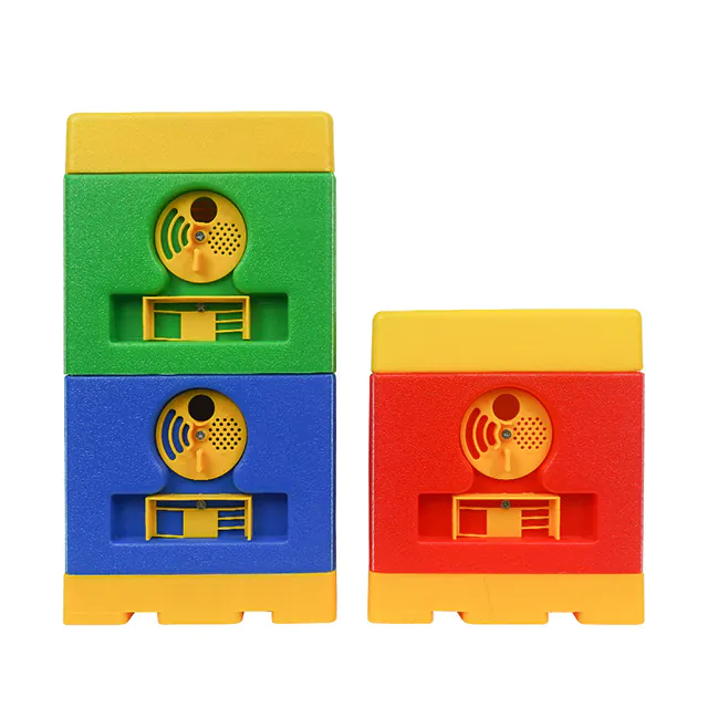 4 Frames Plastic Nuc Boxes - Image 4