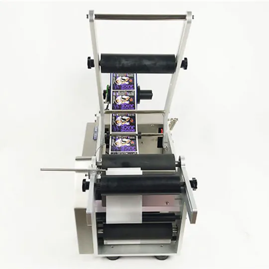 Semi Automatic Round Bottle Labeling Machine - Image 2