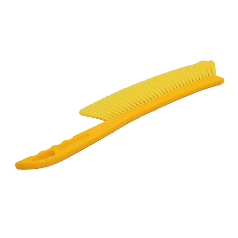 European Style Yellow Plastic Single Row Beekeeping Brush - Image 5